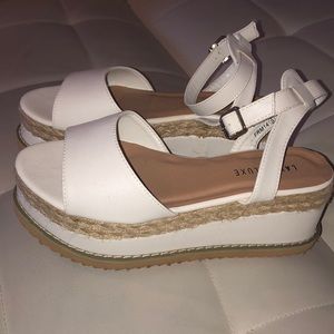 Lavish luxe flatform sandals